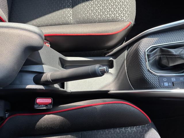 ロッキーG17インチアルミホイール UVIRカット遮音ガラス フルLEDヘッドランプ 運転席・助手席シートヒーター ウレタンステアリングホイール 本革シフトノブ アクティブマルチインフォメーションメーター(静岡県)の中古車