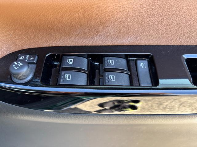 キャストスタイルG ターボ プライムコレクション SAIIIシートヒーター 本革巻ステアリングホイール 15インチアルミホイール BiAngleLEDヘッドランプ LEDフォグランプ LEDフロントパーソナルランプ LEDルームランプ(静岡県)の中古車