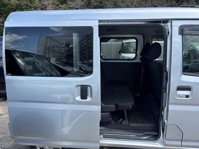 ハイゼットカーゴクルーズターボCVT 電動格納式カラードドアミラー スーパーUVIRカットガラス(フロントウィンドウ) 12インチフルホイールキャップ 撥水フルファヴリックシート表皮 大型LED荷室灯 キーフリーシステム(静岡県)の中古車