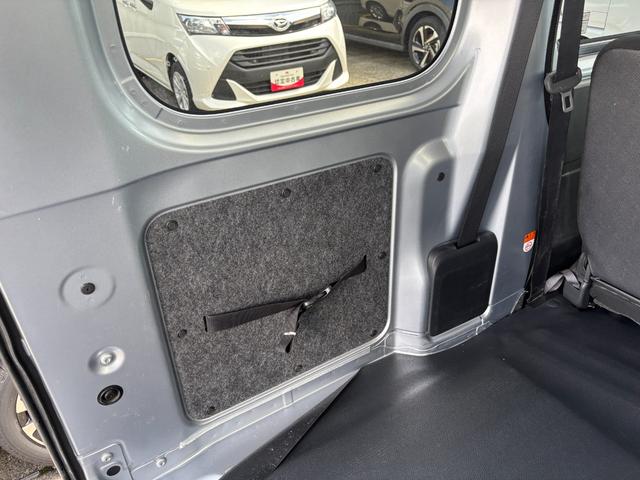 ハイゼットカーゴクルーズターボCVT 電動格納式カラードドアミラー スーパーUVIRカットガラス(フロントウィンドウ) 12インチフルホイールキャップ 撥水フルファヴリックシート表皮 大型LED荷室灯 キーフリーシステム(静岡県)の中古車