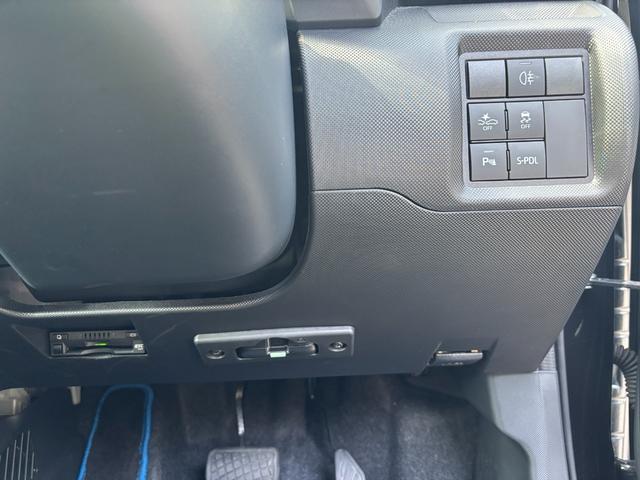 ロッキープレミアムＧ　ＨＥＶ１７インチアルミホイール　ＵＶＩＲカット遮音ガラス　フルＬＥＤヘッドランプ　キーフリーシステム　革巻きステアリングホイール　本革シフトノブ　アクティブマルチインフォメーションメーター（静岡県）の中古車