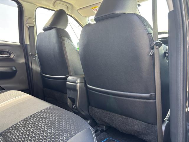 ロッキープレミアムＧ　ＨＥＶ１７インチアルミホイール　ＵＶＩＲカット遮音ガラス　フルＬＥＤヘッドランプ　キーフリーシステム　革巻きステアリングホイール　本革シフトノブ　アクティブマルチインフォメーションメーター（静岡県）の中古車