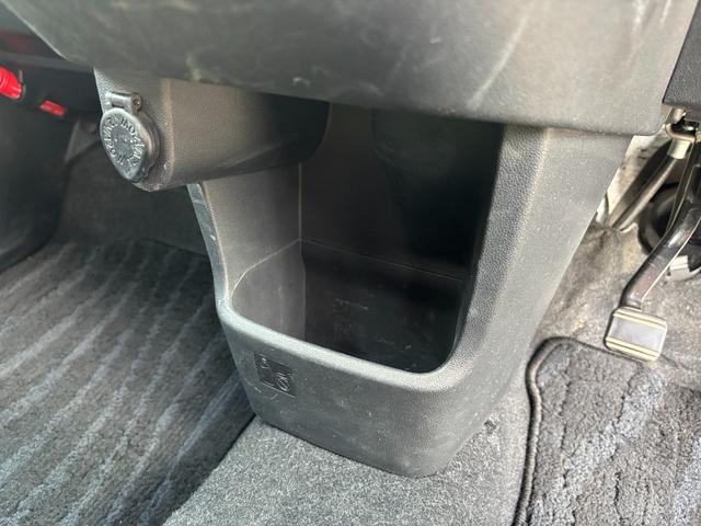 ムーヴカスタム　ＸリミテッドII　ＳＡIII１４インチアルミホイール　ウレタンインパネセンターシフト　スーパーＵＶＩＲカットガラス（フロントドア）　ＬＥＤヘッドランプ　自発光式２眼メーター　ＴＦＴカラーマルチインフォメーションディスプレイ（静岡県）の中古車