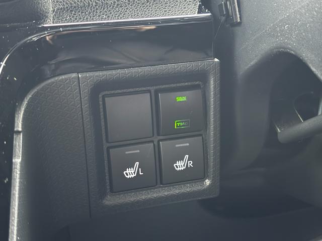 タントカスタムＸ１４インチアルミホイール　大型エアロバンパー　フルＬＥＤヘッドランプ　オート格納式カラードドアミラー　両側パワースライドドア　キーフリーシステム　プッシュボタンスタート（静岡県）の中古車