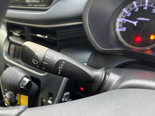 ムーヴカスタム　Ｘ　ＳＡII１４インチアルミホイール　スーパーＵＶＩＲカットガラス　ウレタンステアリングホイール　ウレタンインパネセンターシフト　ＬＥＤルームランプ（静岡県）の中古車