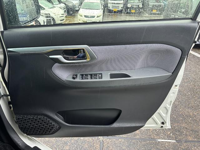 ムーヴカスタム　Ｘ　ＳＡII１４インチアルミホイール　スーパーＵＶＩＲカットガラス　ウレタンステアリングホイール　ウレタンインパネセンターシフト　ＬＥＤルームランプ（静岡県）の中古車