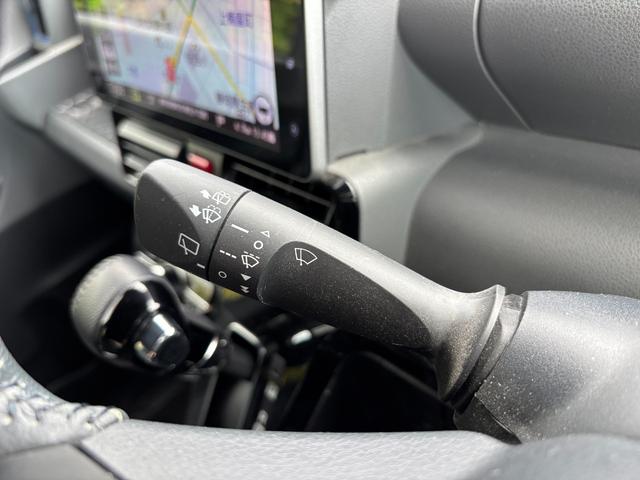 タントカスタムＲＳ１５インチアルミホイール　キーフリーシステム　プッシュボタンスタート　オートエアコン（プッシュ式）　フルＬＥＤヘッドランプ　オート格納式カラードドアミラー　本革巻ステアリングホイール（静岡県）の中古車