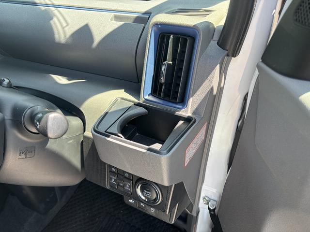 タントカスタムRS15インチアルミホイール キーフリーシステム プッシュボタンスタート オートエアコン(プッシュ式) フルLEDヘッドランプ オート格納式カラードドアミラー 本革巻ステアリングホイール(静岡県)の中古車