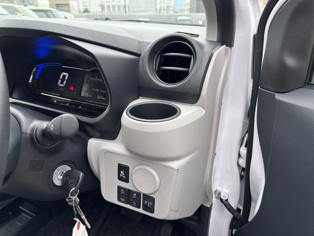 ミライースX SAIII14インチフルホイールキャップ LEDヘッドランプ 電動格納式(カラード)ドアミラー 自発光式デジタルメーターブルーイルミネーションメーター マニュアルエアコン(ダイヤル式) キーレスエントリー(静岡県)の中古車