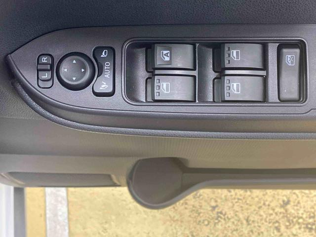タントファンクロス　９型ディスプレイオーディオ　バックモニターまごころ保証（納車日から１年・走行距離無制限）付き　元社用車使用　９インチスマホ連携ディスプレイオーディオ　バックモニター　オートエアコン　シートヒーター　キーフリー　両側電動スライドドア（静岡県）の中古車