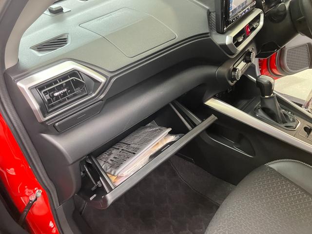 ロッキープレミアムＧパノラマ対応カメラ　９インチナビ　ドラレコ付き　ＥＴＣ車載器　シートヒーター（和歌山県）の中古車