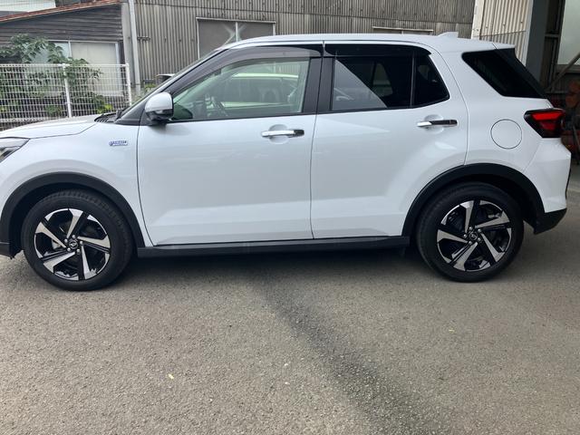 ロッキープレミアムＧ　ＨＥＶ９インチディスプレイオーディオ　パノラマ対応カメラ　シートヒーター　ＬＥＤヘッドランプ　衝突被害軽減ブレーキ　アダプティブクルーズコントロール（和歌山県）の中古車