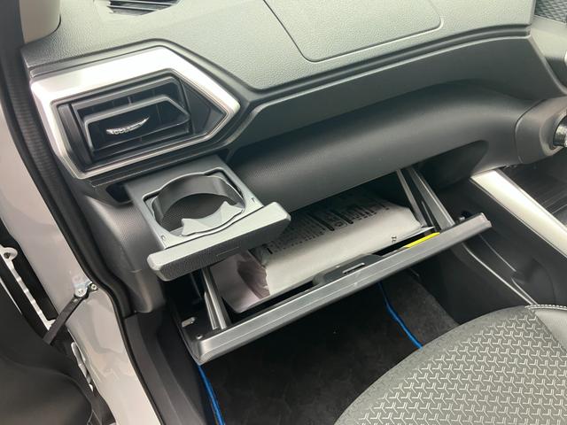 ロッキープレミアムＧ　ＨＥＶ９インチディスプレイオーディオ　パノラマ対応カメラ　シートヒーター　ＬＥＤヘッドランプ　衝突被害軽減ブレーキ　アダプティブクルーズコントロール（和歌山県）の中古車