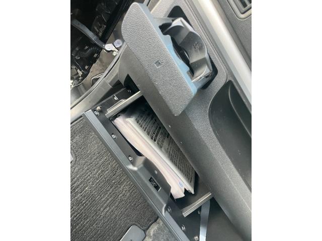 タントカスタムＸ　ＳＡII衝突被害軽減ブレーキ　衝突安全ボディ　ＬＥＤヘッドランプ　プッシュスタートボタン　オートエアコン　７インチナビ　バックカメラ左側パワースライドドア　ミラクルオープンドア　ＥＴＣ車載器（和歌山県）の中古車