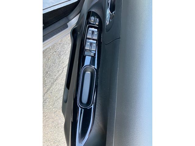 ムーヴキャンバスＸメイクアップ　ＳＡII衝突被害軽減ブレーキ　衝突安全ボディ　プッシュスタートボタン　スマートキー　ＥＴＣ車載器　７インチナビ　バックカメラ　ベンチシート　後席シートスライド　オートエアコン　ハロゲンヘッドランプ（和歌山県）の中古車