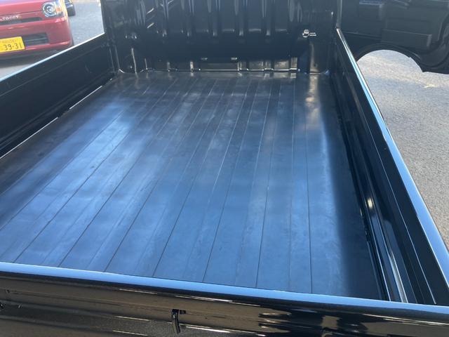 ハイゼットトラックＥＸＴ衝突被害軽減ブレーキ　衝突安全ボディ　プッシュスタートボタン　クリアランスソナー　ＣＤチューナー　マニュアルエアコン　電動格納ドアミラー　パワーウィンドウ　スマートキー荷室ランプ（和歌山県）の中古車
