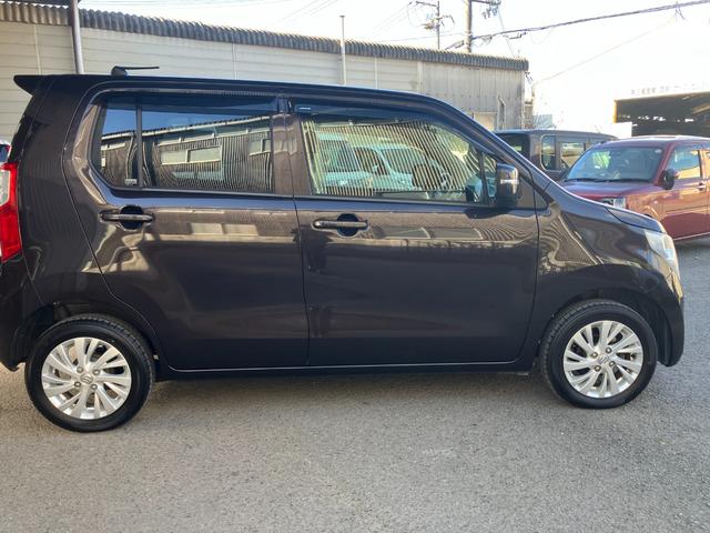 ワゴンRFXリミテッド衝突安全ボディ プッシュスタートボタン スマートキー オートエアコン CDチューナー 運転席シートヒーター 前席ベンチシート 後席シートスライド ETC車載器 14インチアルミホイール(和歌山県)の中古車