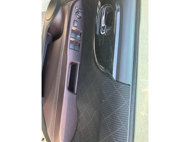 Ｎ−ＯＮＥプレミアム　ツアラー・Ｌパッケージ衝突安全ボディ　プッシュスタートボタン　オートエアコン　スマートキー　７インチナビ　バックカメラ　ステアリングスイッチ　１５インチアルミホイール　ディスチャージヘッドランプ（和歌山県）の中古車