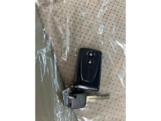 ミラココアココアプラスＸ衝突安全ボディ　スマートキー　オートエアコン　７インチナビ　バックカメラ　前席ベンチシート　アイドリングストップ　ＥＴＣ車載器　ハロゲンヘッドランプ（和歌山県）の中古車