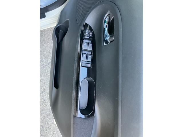 タントカスタムＲＳ　スマートセレクションＳＮ衝突被害軽減ブレーキ　衝突安全ボディ　ＬＥＤヘッドランプ　プッシュスタートボタン　両側パワースライドドア付　ＣＤチューナー　オートエアコン　ミラクルオープンドア　前席ベンチシート後席シートスライド（和歌山県）の中古車