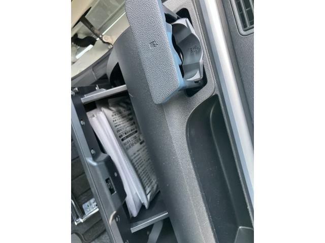 タントカスタムＲＳ　スマートセレクションＳＮ衝突被害軽減ブレーキ　衝突安全ボディ　ＬＥＤヘッドランプ　プッシュスタートボタン　両側パワースライドドア付　ＣＤチューナー　オートエアコン　ミラクルオープンドア　前席ベンチシート後席シートスライド（和歌山県）の中古車