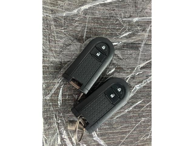 ミラトコットＸ　ＳＡIII衝突被害軽減ブレーキ　衝突安全ボディ　ＬＥＤヘッドランプ　マニュアルエアコン　充電ポート　クリアランスソナー　プッシュスタートボタン　１４インチフルホイールキャップ　スマートキー（和歌山県）の中古車