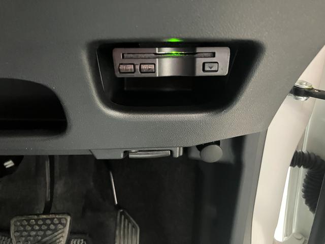 キャストアクティバG SAIII衝突被害軽減ブレーキ 衝突安全ボディ LEDヘッドランプ プッシュスタートボタン オートエアコン 7インチナビ パノラマ対応カメラ 後席シートスライド15インチアルミホイール(和歌山県)の中古車