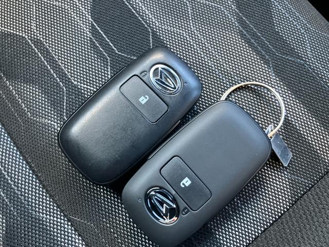 タフトＧターボ　ダーククロムベンチャー　ｅｃｏ　ＩＤＬＥレス軽自動車　衝突安全ボディ　衝突被害軽減ブレーキ　ＬＥＤヘッドランプ　プッシュスタートボタン　クリアランスソナー　ディスプレイオーディオ　バックカメラ　電動パーキング　シートヒーター　ガラスルーフ（和歌山県）の中古車