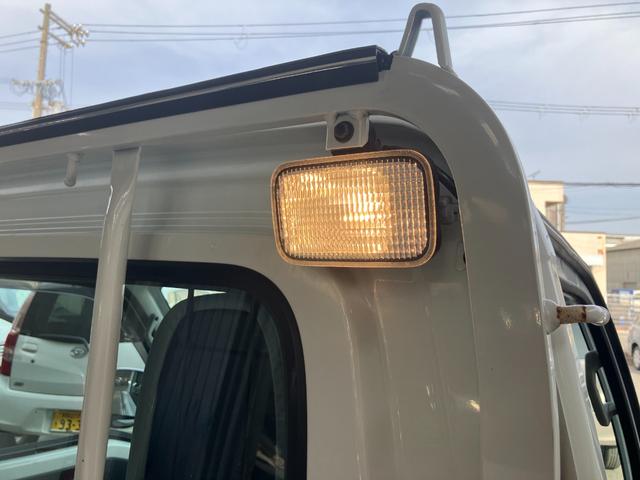 ハイゼットトラック農用スペシャル衝突安全ボディ　ＡＭＦＭラジオ　エアコン　パワーステアリング　４ＷＤ５速ミッション　荷室ランプ　ハロゲンヘッドランプ（和歌山県）の中古車