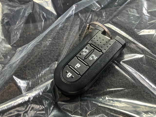 ムーヴキャンバスＧブラックアクセントＶＳ　ＳＡIII衝突被害軽減ブレーキ　衝突安全ボディ　ＬＥＤヘッドランプ　両側パワースライドドア　オートエアコン　７インチナビ　ＥＴＣ車載器　ドライブレコーダーパノラマ対応カメラ　プッシュスタートボタン（和歌山県）の中古車