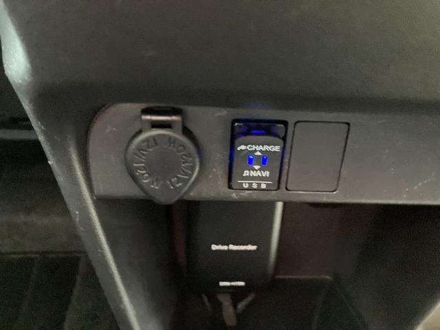 ムーヴキャンバスＧブラックアクセントＶＳ　ＳＡIII衝突被害軽減ブレーキ　衝突安全ボディ　ＬＥＤヘッドランプ　両側パワースライドドア　オートエアコン　７インチナビ　ＥＴＣ車載器　ドライブレコーダーパノラマ対応カメラ　プッシュスタートボタン（和歌山県）の中古車