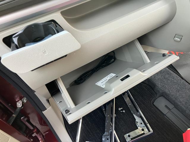 タントＸターボ　ＳＡIII衝突安全ボディ　衝突被害軽減ブレーキ　プッシュスタートボタン　両側パワースライドドア　７インチナビ　バックカメラ　シートヒーター　ミラクルオープンドアＬＥＤヘッドランプ　フォグランプ（和歌山県）の中古車