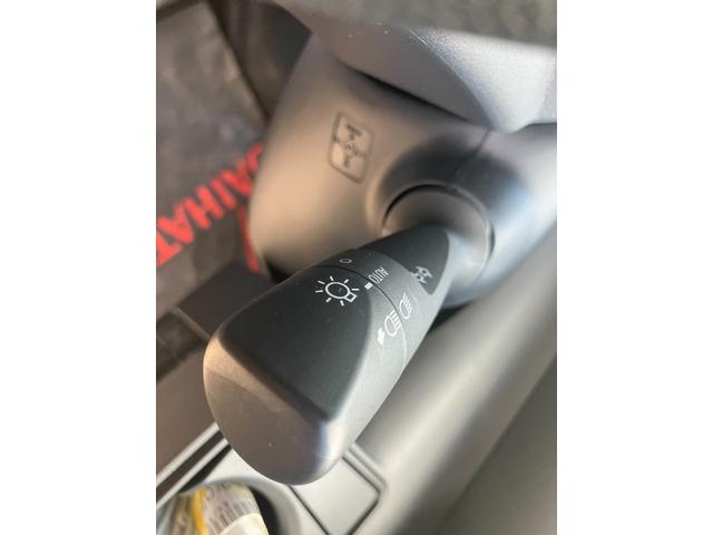 タントＸ衝突安全ボディ　衝突被害軽減ブレーキ　ＬＥＤヘッドランプ　プッシュスタートボタン　左側パワースライドドア　シートヒーター　ミラクルオープンドアクリアランスソナー　１４インチフルホイールキャップ（和歌山県）の中古車