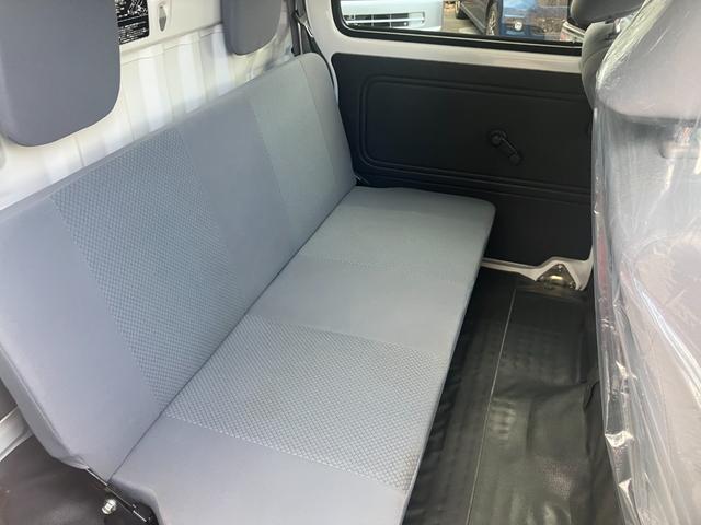 ハイゼットバンデッキバン衝突安全ボディ　キーレスエントリー　マニュアルエアコン　４速オートマチック　社外ナビ　社外ドラレコ　社外ＥＴＣ車載器１２インチラジアルタイヤ（和歌山県）の中古車