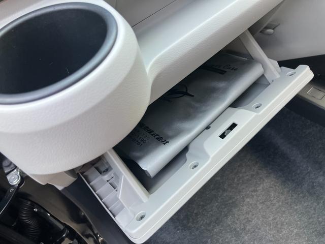 ミライースＧ　ＳＡIII衝突安全ボディ　衝突被害軽減ブレーキ　プッシュスタートボタン　スマートキー　ＬＥＤヘッドランプ　オートエアコン　ＣＤチューナー　シートヒーター　１４インチアルミホイール（和歌山県）の中古車