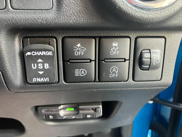 キャストアクティバＧ　リミテッド　ＳＡIII衝突安全ボディ　衝突被害軽減ブレーキ　ＬＥＤヘッドランプ　フォグランプ　プッシュスタートボタン　スマートキー　シートヒーター　パノラマ対応カメラ　７インチナビ　１５インチアルミホイール（和歌山県）の中古車