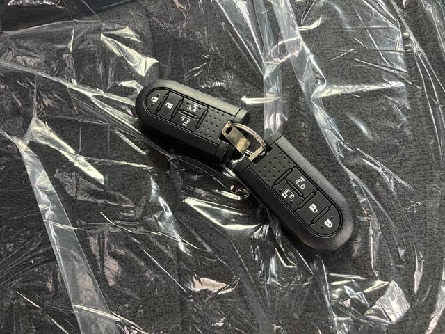 ムーヴキャンバスＧブラックアクセントＶＳ　ＳＡIII軽自動車　ＬＥＤヘッドランプ　プッシュスタートボタン　両側パワースライドドア　スマートキー　７インチナビ　パノラマ対応カメラ　オートエアコン　オートライト　１４インチフルホイールキャップ（和歌山県）の中古車