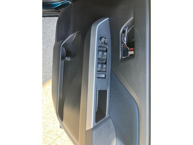 トールカスタムＧ小型乗用車　ＬＥＤヘッドランプ　プッシュスタートボタン　両側パワースライドドア　スマートキー　ディスプレイオーディオ　パノラマ対応カメラ　ＥＴＣ車載器電動パーキング　ドライブレコーダー（和歌山県）の中古車