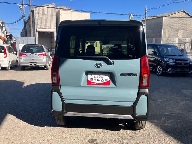 タントファンクロスターボ軽自動車　ワンオーナー　ＬＥＤヘッドランプ　プッシュスタートボタン　スマートキー　両側パワースライドドア　クリアランスソナー　オートライト　オートエアコン　７インチナビ　ＥＴＣ車載器　シートヒーター（和歌山県）の中古車