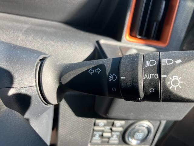 タントファンクロスターボ軽自動車　ワンオーナー　ＬＥＤヘッドランプ　プッシュスタートボタン　スマートキー　両側パワースライドドア　クリアランスソナー　オートライト　オートエアコン　７インチナビ　ＥＴＣ車載器　シートヒーター（和歌山県）の中古車