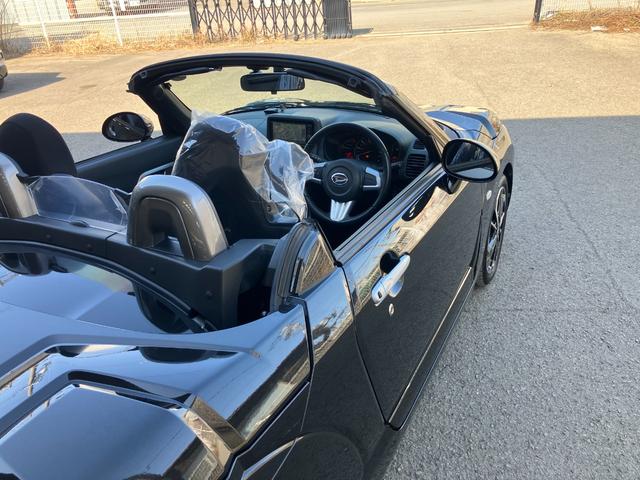 コペンエクスプレイ軽自動車 ワンオーナー オープンカー LEDヘッドランプ ハロゲンフォグランプ プッシュボタンスタート スマートキー 純正7インチナビ オートエアコン シートヒーター 16インチアルミホイール(和歌山県)の中古車