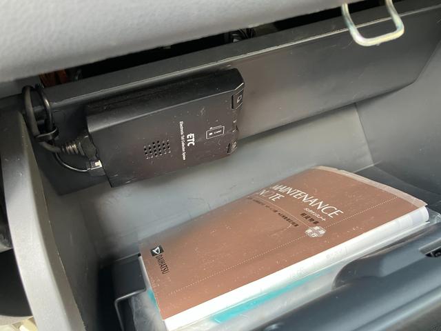 ハイゼットトラックエアコン・パワステ　スペシャル軽自動車　衝突安全ボディ　４ＷＤ　３速オートマチック　マニュアルエアコン　ハロゲンヘッドランプ　１２インチラジアルタイヤ（和歌山県）の中古車