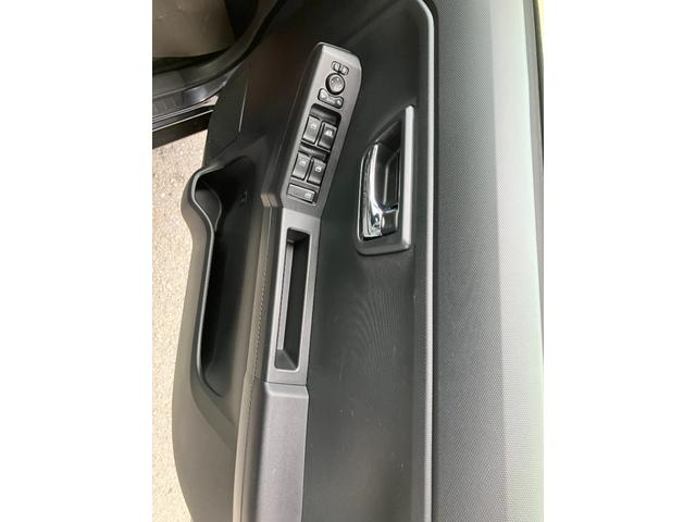 タフトＧ　ダーククロムベンチャー軽自動車　ＬＥＤヘッドランプ　プッシュスタートボタン　クリアランスソナー　スマートキー　オートエアコン　シートヒーター　電動パーキング　ガラスルーフ　１５インチアルミ（和歌山県）の中古車