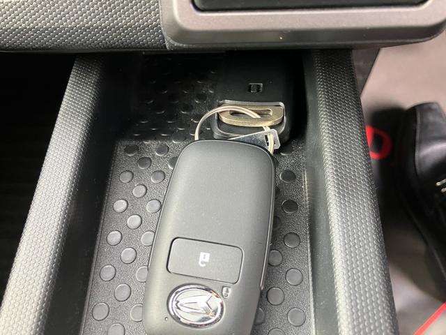 タフトＧ　ダーククロムベンチャー軽自動車　ＬＥＤヘッドランプ　プッシュスタートボタン　クリアランスソナー　スマートキー　オートエアコン　シートヒーター　電動パーキング　ガラスルーフ　１５インチアルミ（和歌山県）の中古車