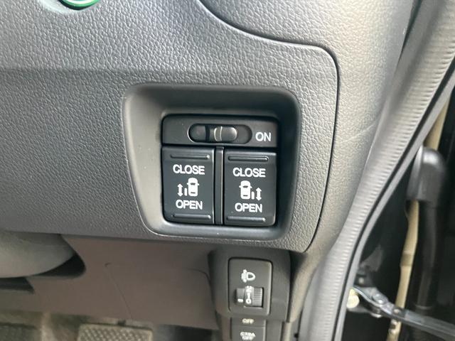 Ｎ−ＢＯＸＧ　ＳＳパッケージ軽自動車　衝突安全ボディ衝突被害軽減ブレーキ　プッシュスタートボタン　オートエアコン　両側パワースライドドア　ナビ　バックカメラ　ＥＴＣ車載器　１４インチアルミホイール　ハロゲンヘッドランプ（和歌山県）の中古車