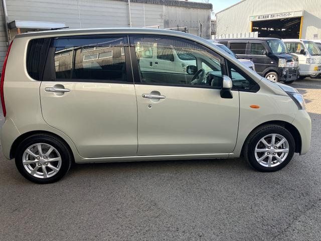 ムーヴＸ軽自動車　衝突安全ボディ　プッシュスタートボタン　スマートキー　オートエアコン　ＣＤチューナー　ベンチシート　後席シートスライド　１４インチアルミ　ハロゲンヘッドランプ（和歌山県）の中古車