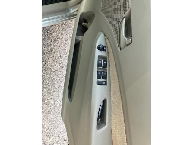 ムーヴＸ軽自動車　衝突安全ボディ　プッシュスタートボタン　スマートキー　オートエアコン　ＣＤチューナー　ベンチシート　後席シートスライド　１４インチアルミ　ハロゲンヘッドランプ（和歌山県）の中古車