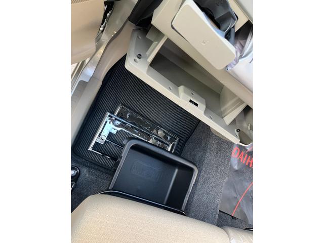 ムーヴＸ軽自動車　衝突安全ボディ　プッシュスタートボタン　スマートキー　オートエアコン　ＣＤチューナー　ベンチシート　後席シートスライド　１４インチアルミ　ハロゲンヘッドランプ（和歌山県）の中古車