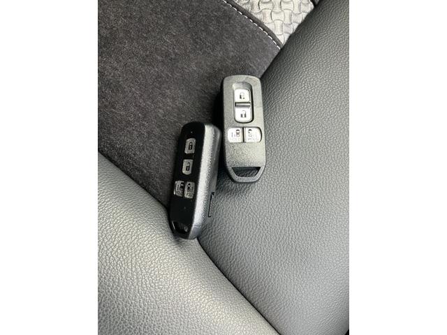 Ｎ−ＢＯＸカスタムＬターボ軽自動車　衝突安全ボディ衝突被害軽減ブレーキ　プッシュスタートボタン　両側パワースライドドア　オートエアコン　ナビ　バックカメラ　アダプティブクルーズコントロール　１５インチアルミ（和歌山県）の中古車