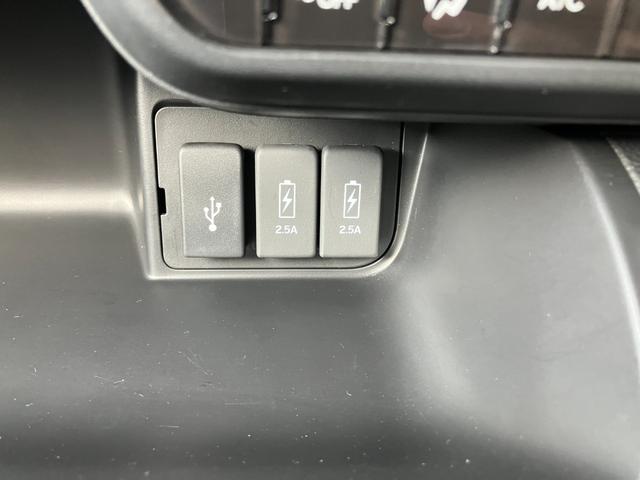 Ｎ−ＢＯＸカスタムＬターボ軽自動車　衝突安全ボディ衝突被害軽減ブレーキ　プッシュスタートボタン　両側パワースライドドア　オートエアコン　ナビ　バックカメラ　アダプティブクルーズコントロール　１５インチアルミ（和歌山県）の中古車